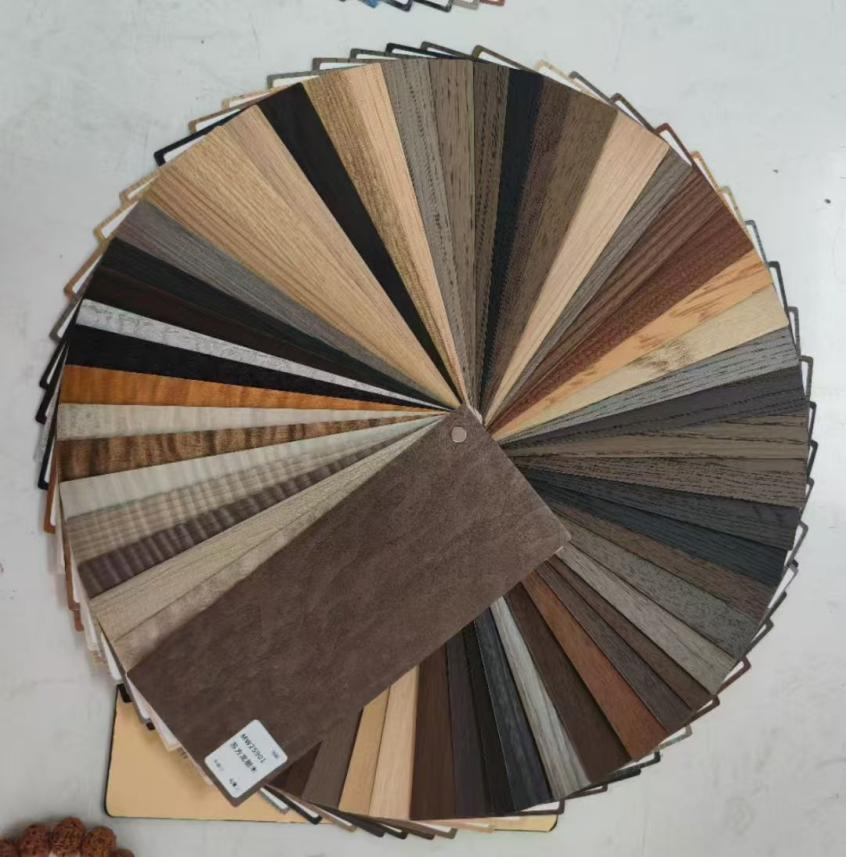 Yfirborðsskreyting á hurðum úr ryðfríu stáli: Greining á hagkvæmni þess að nota viðarfilmu